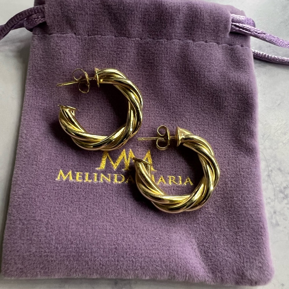 Melinda Maria Bella Hoops